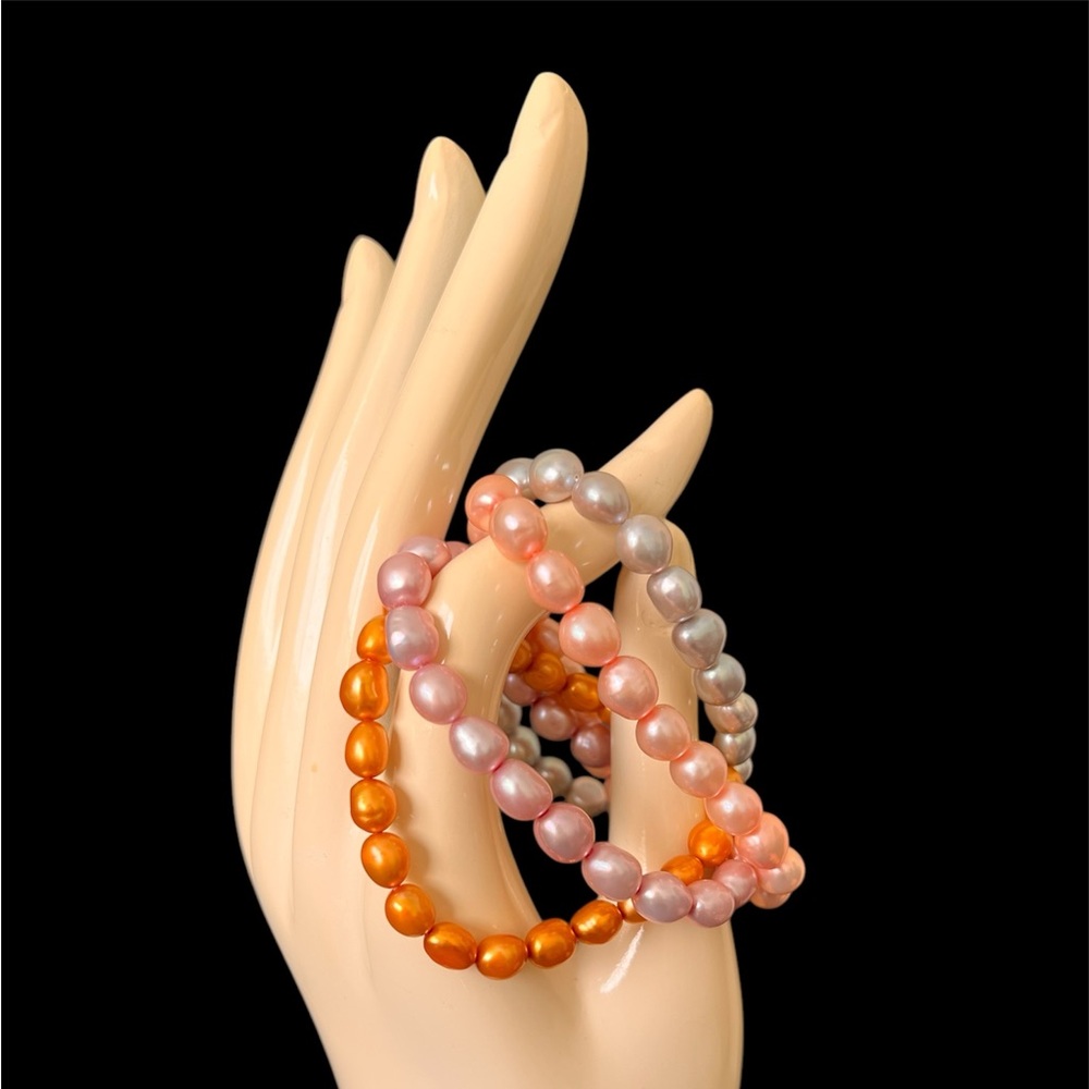 4 HONORA Pearl bracelets.